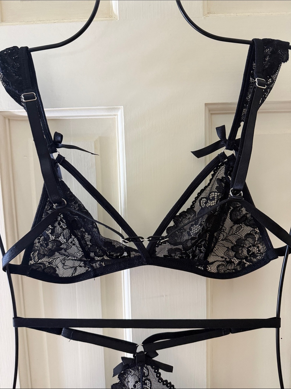 VENUS Black Lace Strappy Bralette with matching Open Back Panty - Picture 5 of 7
